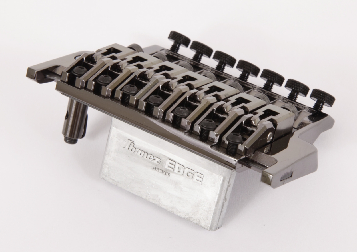 IBANEZ Lo-Pro Edge tremolo - 7 String cosmo black 2LE1UV31K