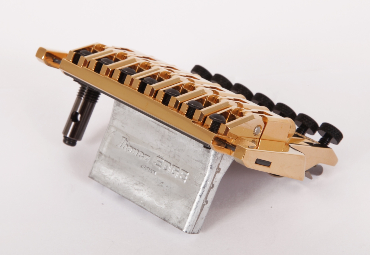 IBANEZ Tremolo Lo-Pro Edge for 7-strings - gold 2LE1UV31G
